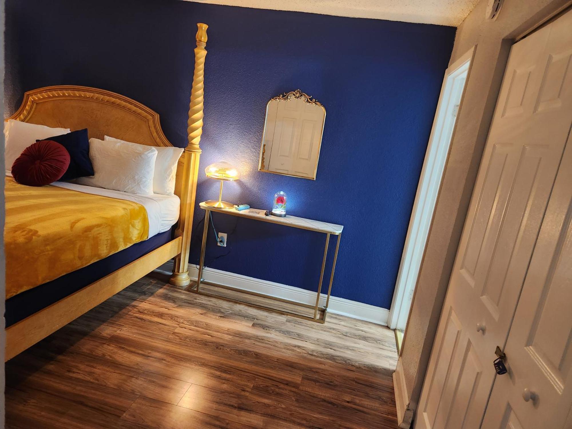Centauri Vacation Rentals Beautiful 2-Bedroom Condo, Near All Orlando Attractions, Free Parking & Wi-Fi, King Bed Экстерьер фото